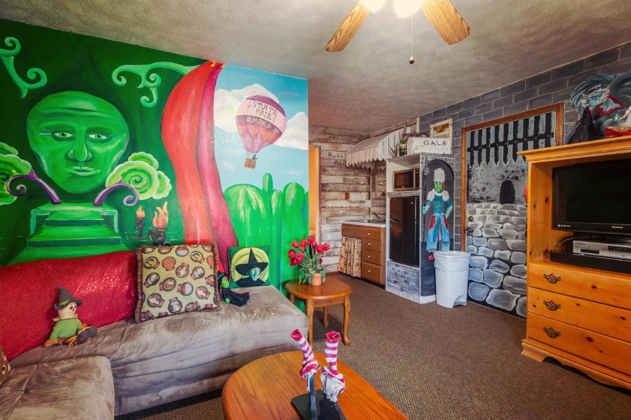 Simmer Motel Wamego Kültér fotó