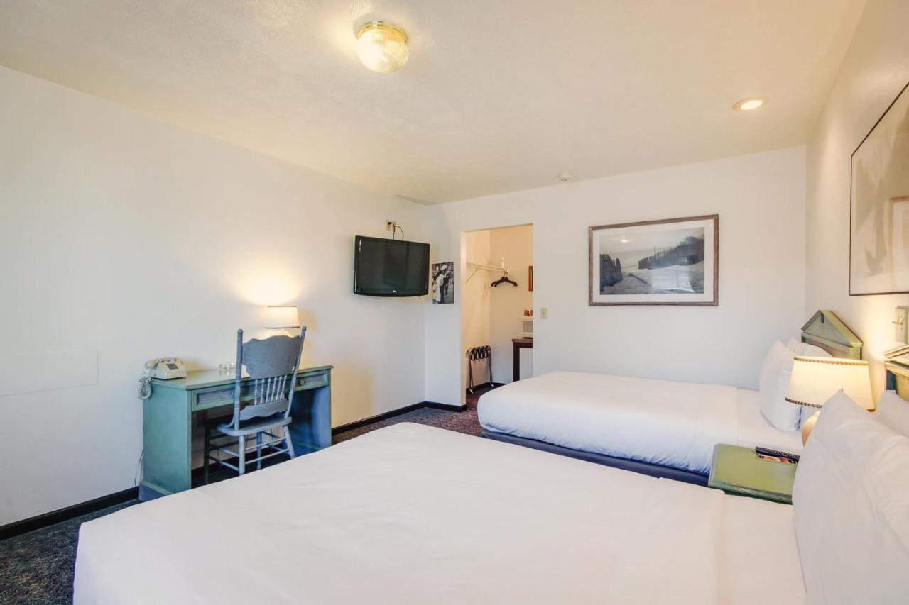 Simmer Motel Wamego Kültér fotó