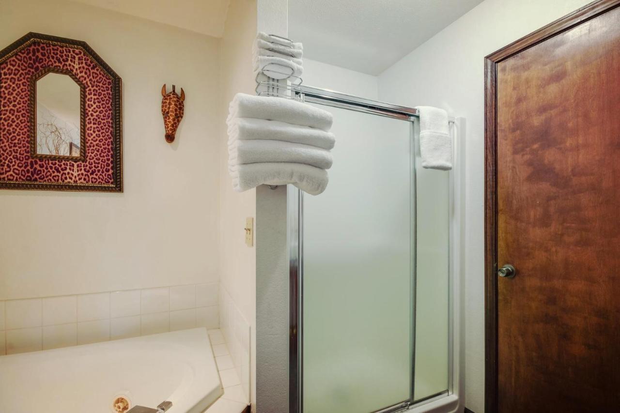Simmer Motel Wamego Kültér fotó