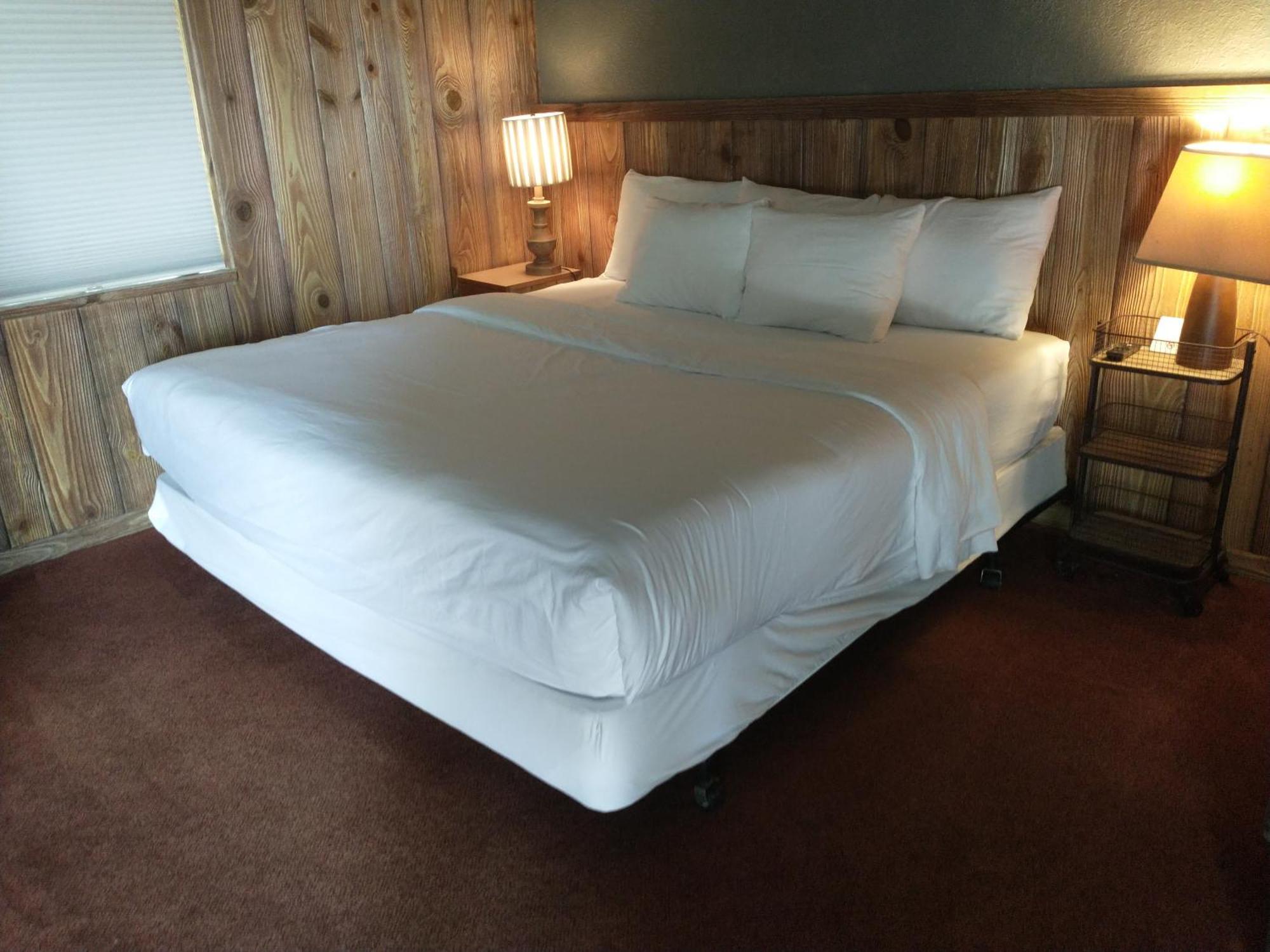 Simmer Motel Wamego Kültér fotó